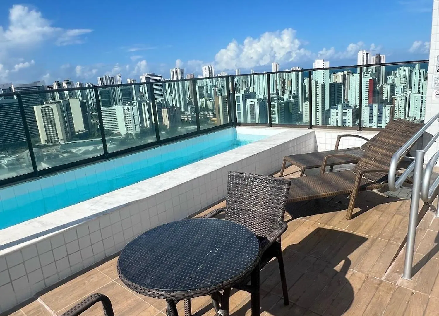 Apartment 1004 - Flat Em Boa Viagem, Recife, Prox A Praia Brazil